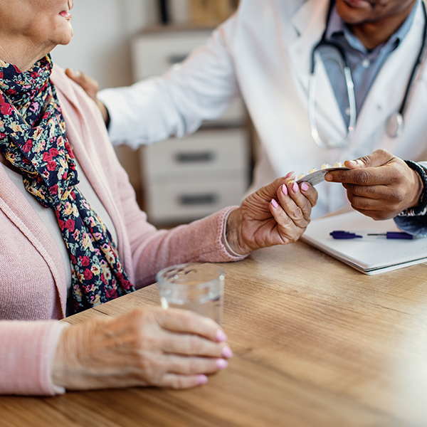 ATENCIÓN MÉDICA ADULTO MAYOR EN COQUIMBO
