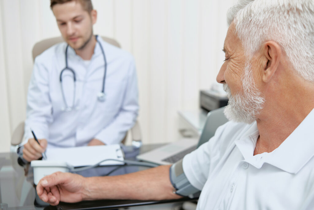 Atención médica adulto mayor en La Serena